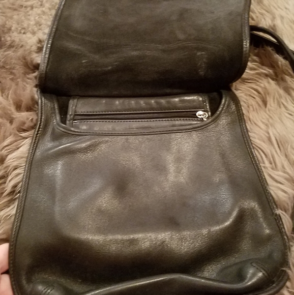 Vintage Black Leather Coach Crossbody - Picture 4 of 6